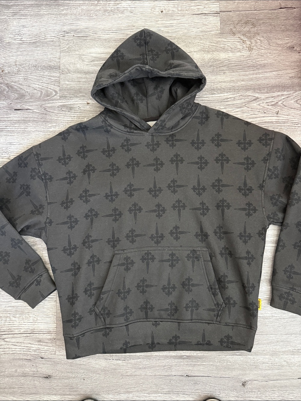 Men's Dark Gray Graphic Pullover Hoodie